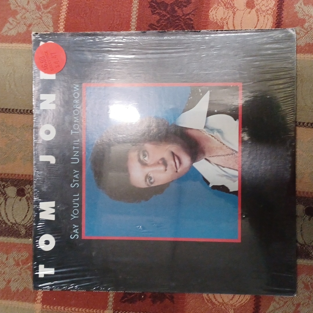 77' Tom Jones
